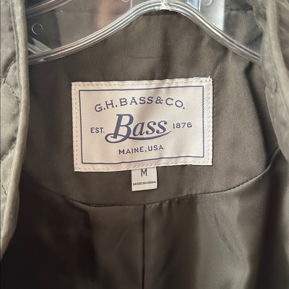 Bass Women’s Quilted Vest Size M - Picture 4 of 5